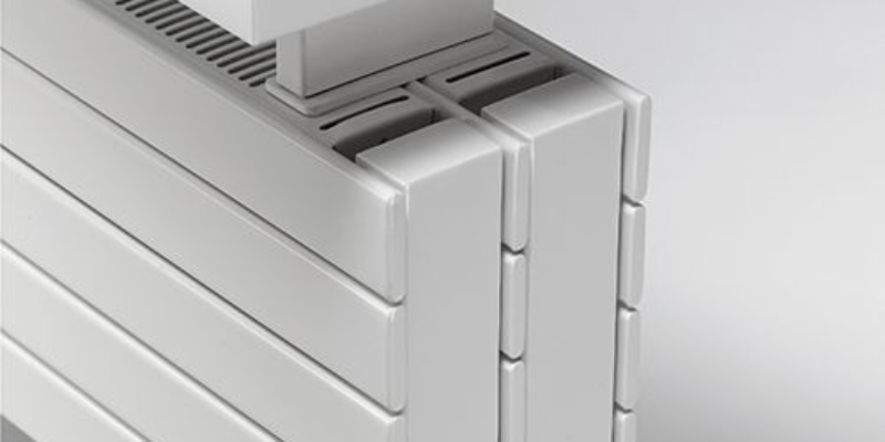 Jaga_PanelPlusStandmodell_02